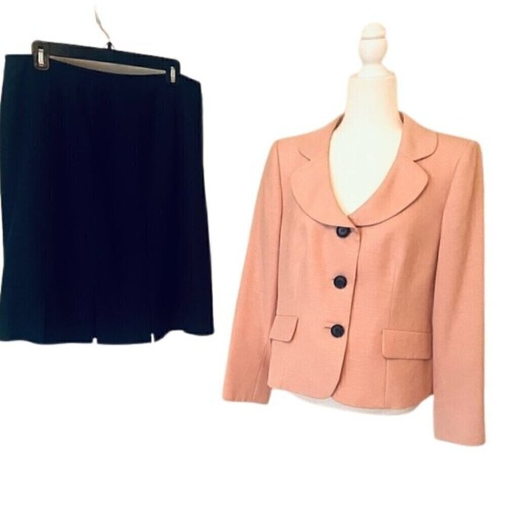 ✨Jones Wear Suit Women’s Size 14 P Navy Blue Pleated Skirt &  Peach/Pink Jacket